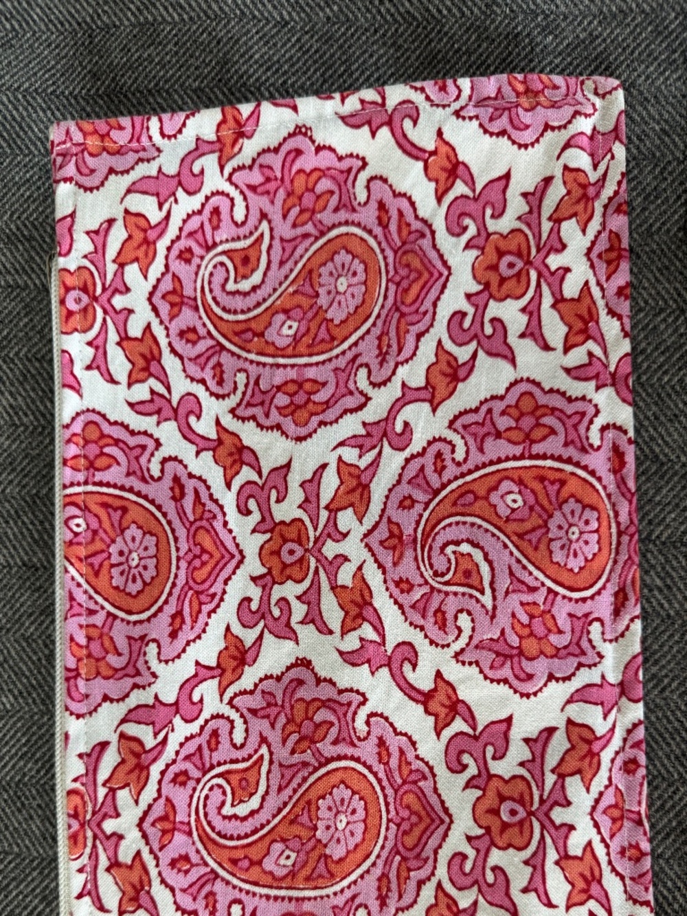 NWOT, ROBERTA ROLLER RABBIT, MEDIUM SIZE, DARLING ENVELOPE POUCH